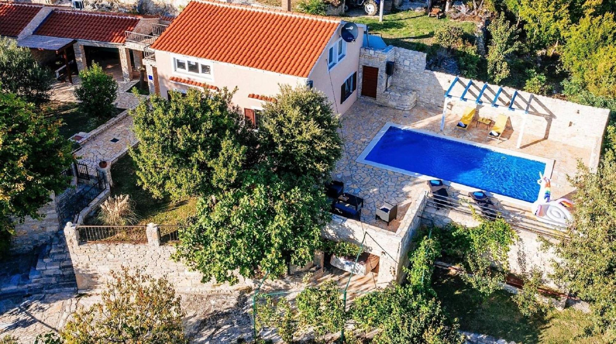 My Dalmatia - Holiday Home Korlat With Private Pool ベンコヴァツ エクステリア 写真