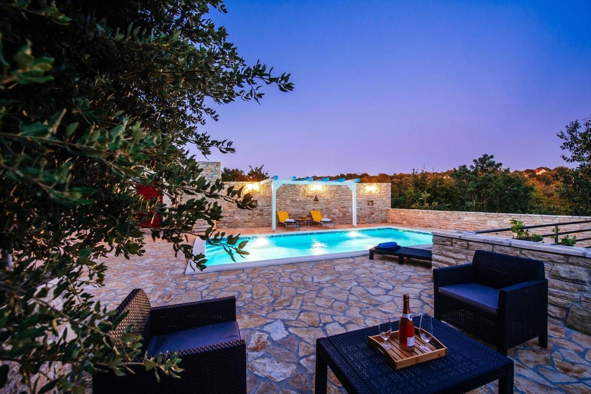 My Dalmatia - Holiday Home Korlat With Private Pool ベンコヴァツ エクステリア 写真
